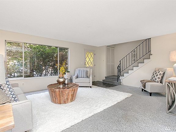 3rd image of 13743 35th Ave NE
