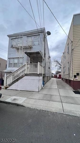 1st image of 49 Honiss St