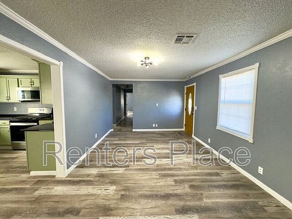 4th image of 16929 S Memorial Dr
