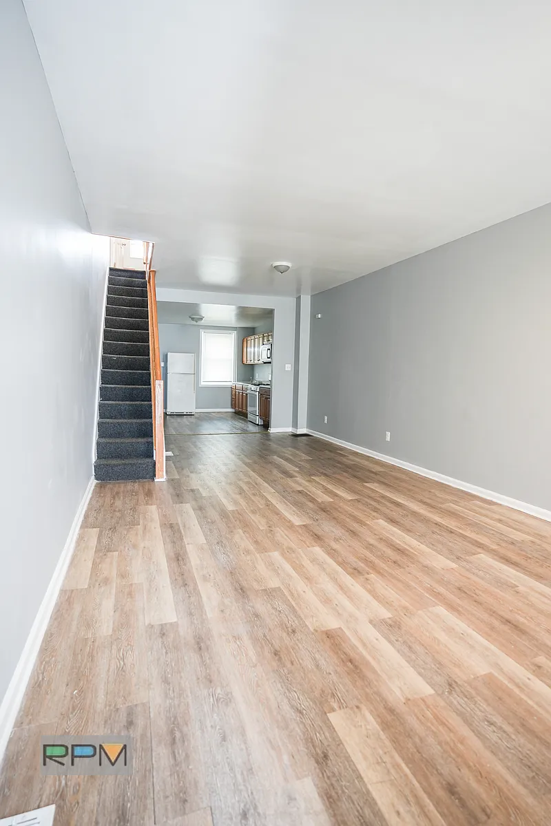 Building Photo - 2695 Wilkens Ave