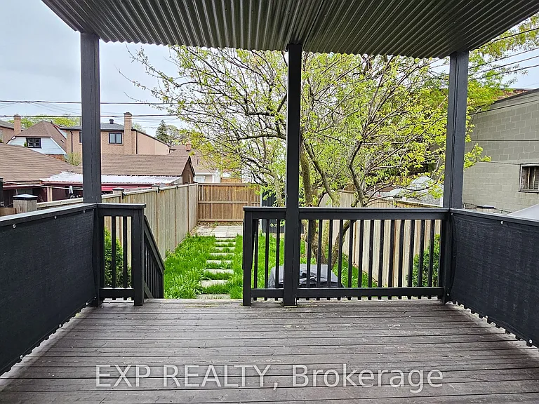 215A Chambers Ave — Photo 12