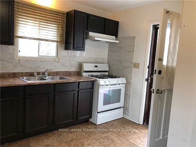 61 Cedar Dr #MAIN — Photo 1