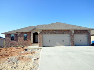 1647 N Mallard Dr, Nixa, MO 65714