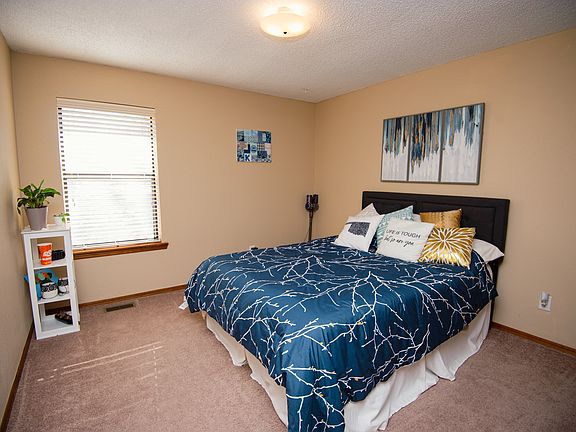 5th image of 4901 N Rogers Dr