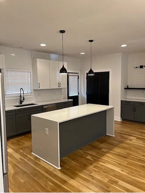 2411C Booker St — Photo 3