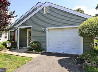 5 Tamarack Ct, Barnegat, NJ 08005