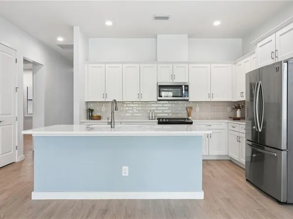 14792 Kingfisher LOOP, NAPLES, FL 34120