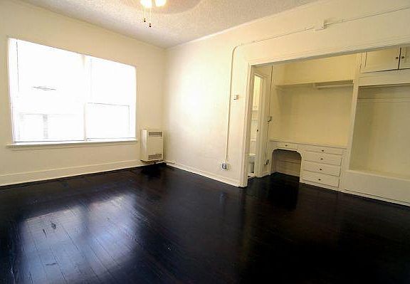 2nd image of 425 S Grand View St #500