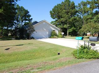 13 Winchester Rd, Waverly, GA 31565
