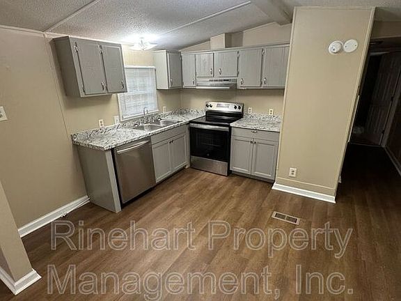 4th image of 3252 Balkan Dr