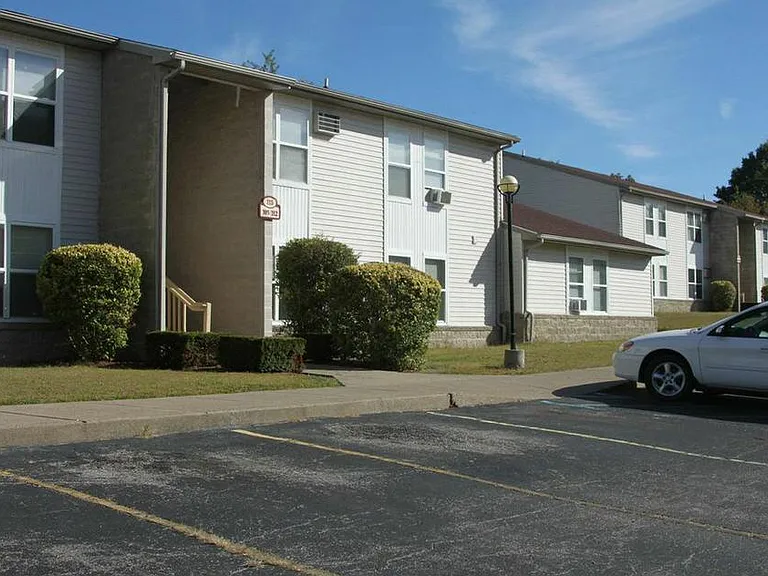 Jordyn Terrace Apartments — Photo 9
