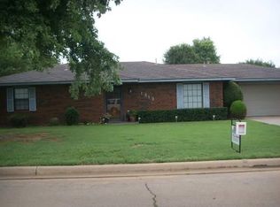 1313 E Quail Ave, Weatherford, OK 73096