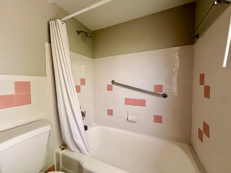 2243 Wrenford Rd — Photo 13