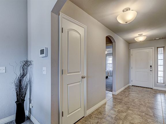 4th image of 4402 W Prescot Dr