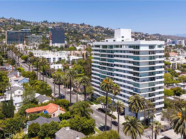 838 N Doheny Dr #505 — Photo 37