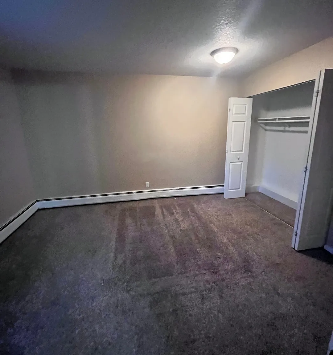 2 bed, 750 sqft, $950 — Photo 2