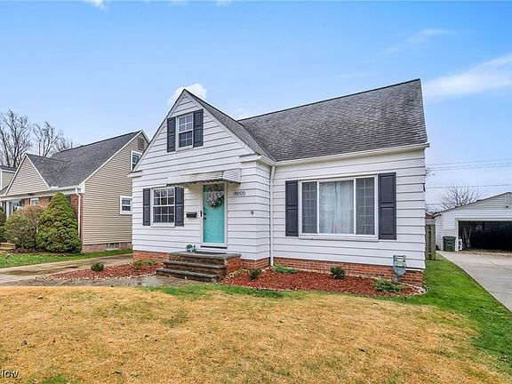 4th image of 8005 Thornton Dr