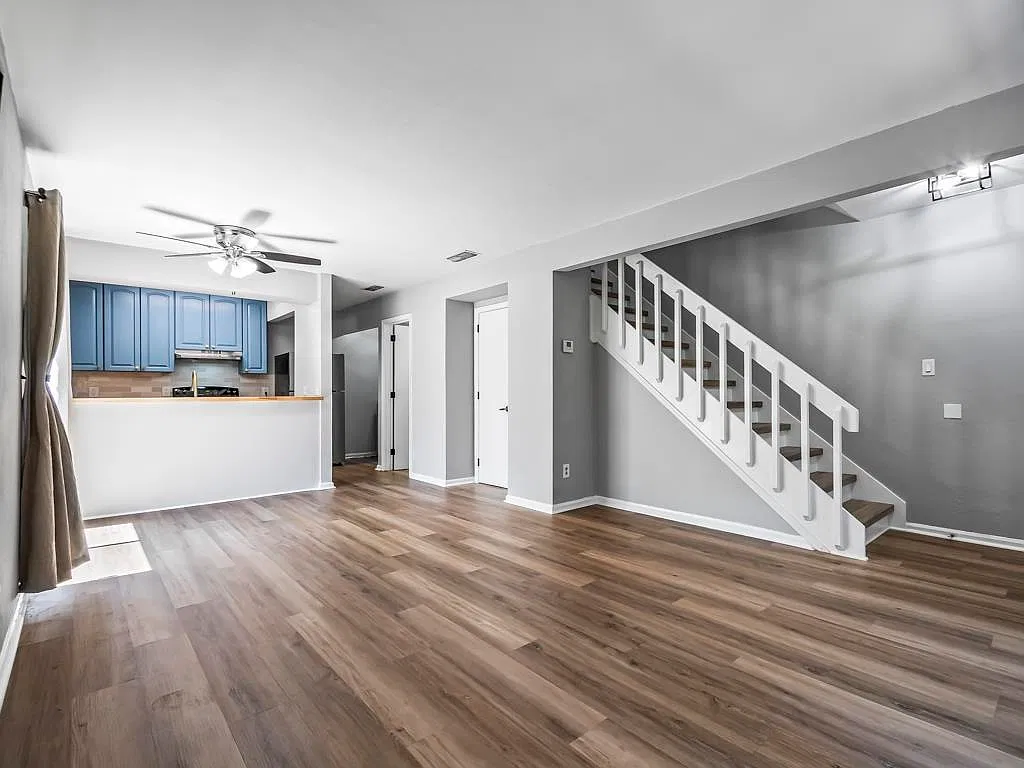 2 bed, 2.5 bath, 1019 sqft, $1,600 — Photo 4