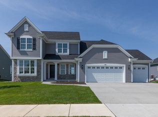 1351 Bluestem Trl, Oconomowoc, WI 53066