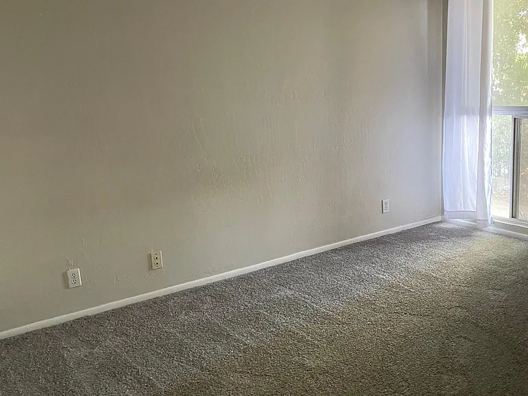 1422 E Steamboat Bend Dr — Photo 17