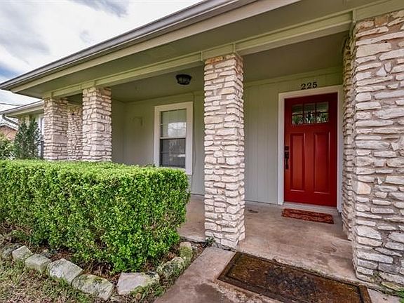Covered Front Porch and Entry.