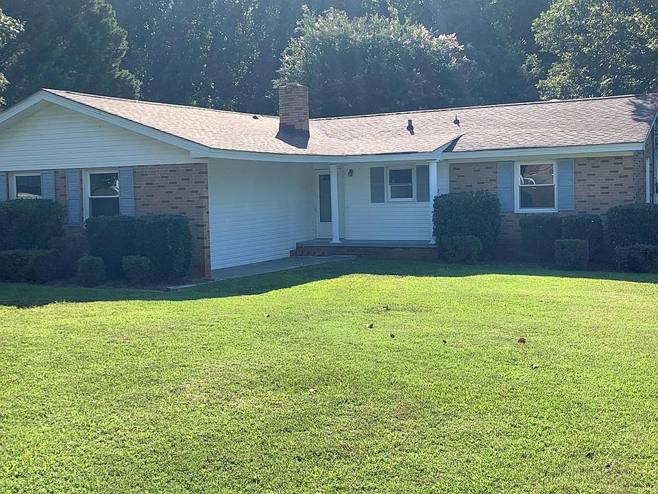 1st image of 317 Pinehurst Dr