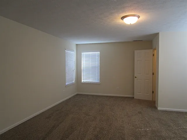 5964 Keensburg Dr — Photo 20