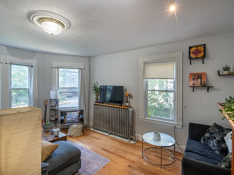 86 Brook St #1 — Photo 10