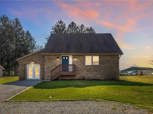 134 Crest Dr, Delmont, PA 15626