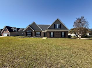 1904 Yellowbrick Rd, Fayetteville, NC 28314