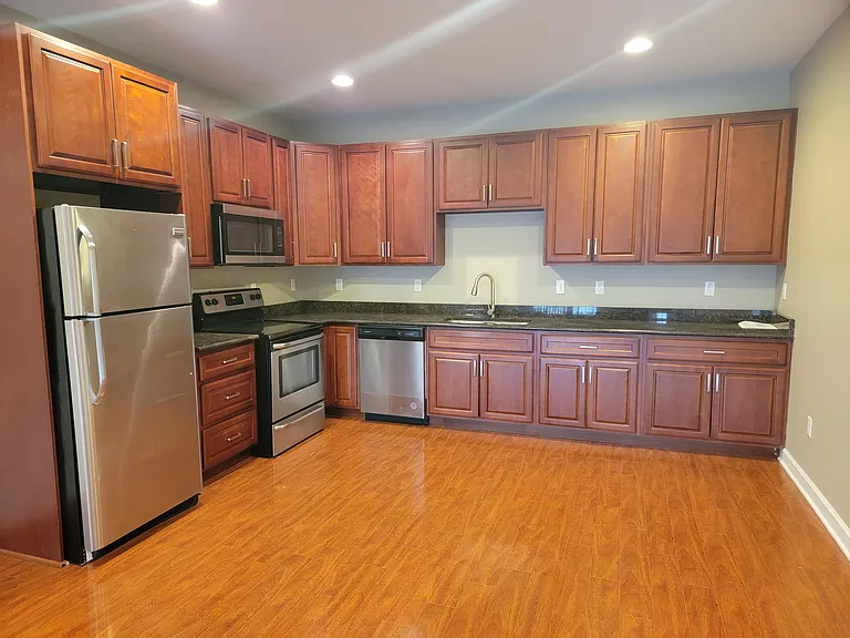 Building 6 Apartment Styles