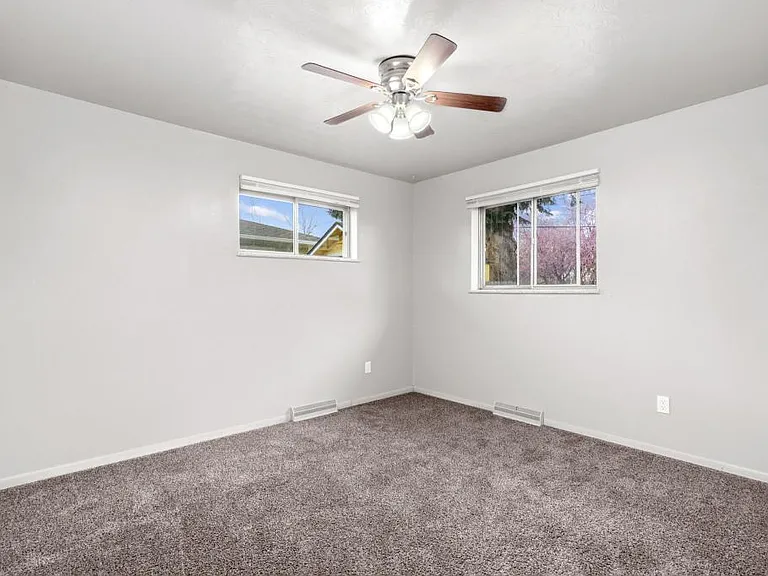 1315 Pine St — Photo 15
