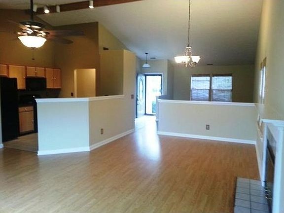4th image of 6403 Meadowpond Way