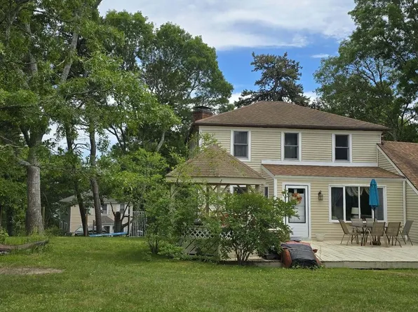 5 Whistler Lane, Dennis Port, MA 02639
