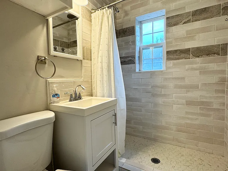 4504 Holly St #2N — Photo 9
