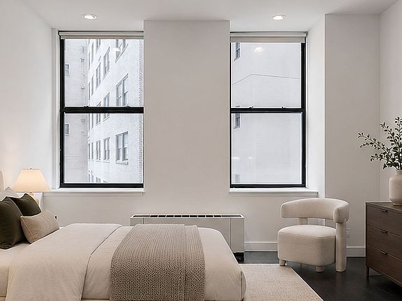 5th image of 25 Broad St APT 005D