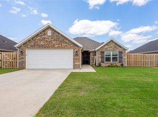4812 W Monaco Bnd, Fayetteville, AR 72704