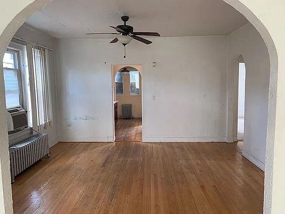 3rd image of 533 157th St #1