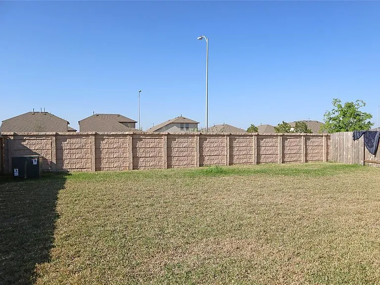17714 Auburn Heights Trl — Photo 22