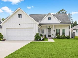2309 Cours Carson St, Mandeville, LA 70448