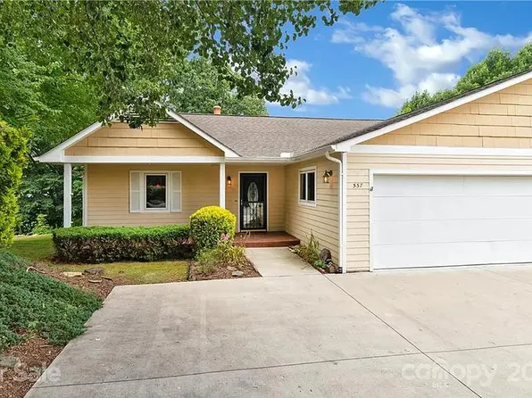 537 Cardinal Ln, Waynesville, NC 28786