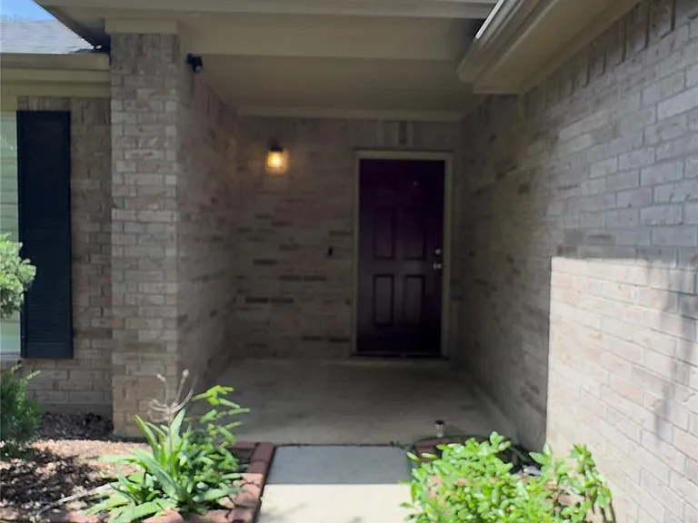 6002 Stirring Winds Ln — Photo 3