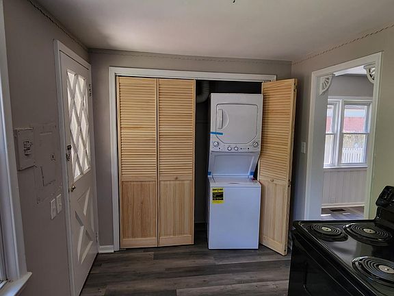 5th image of 5369 Clippert St