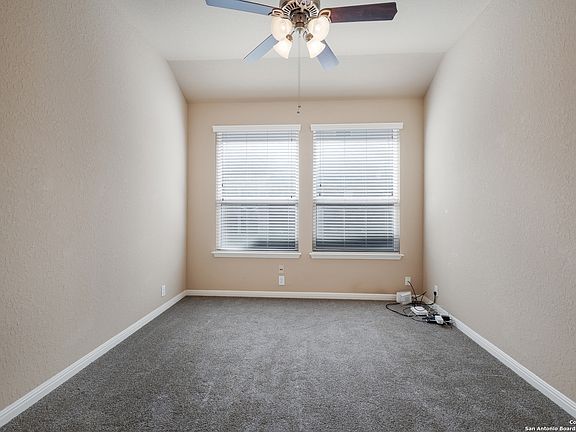 3rd image of 530 OAKMONT WAY