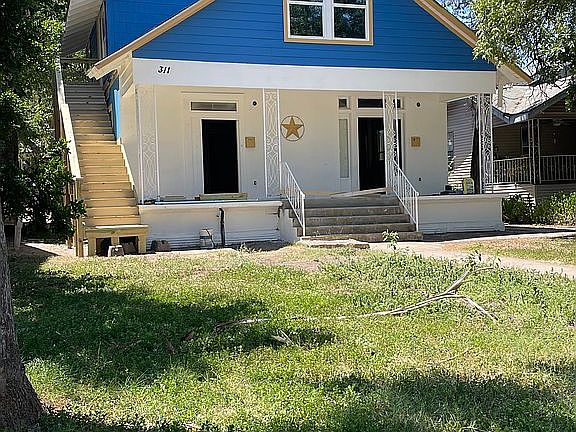5th image of 311 Castillo Ave APT A