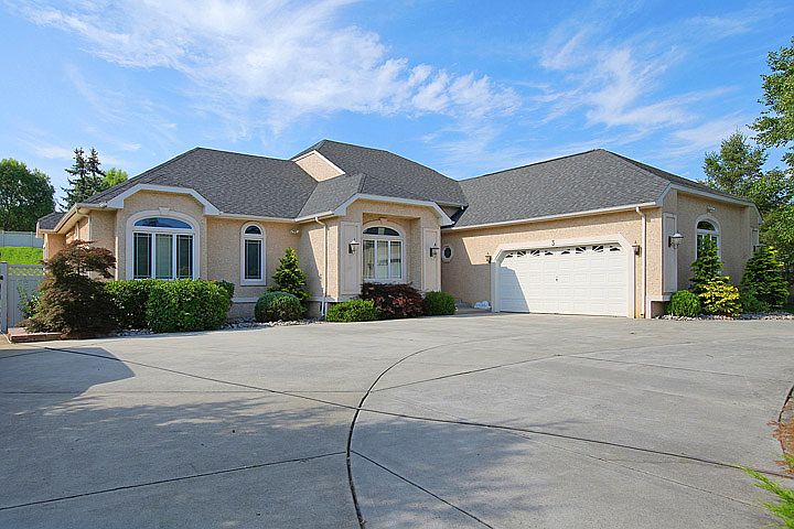 CURB APPEAL!!!!!!