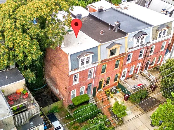 1100 W 8th St, Wilmington, DE 19806