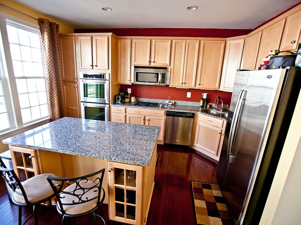 1st image of 3215 Ellington Ln