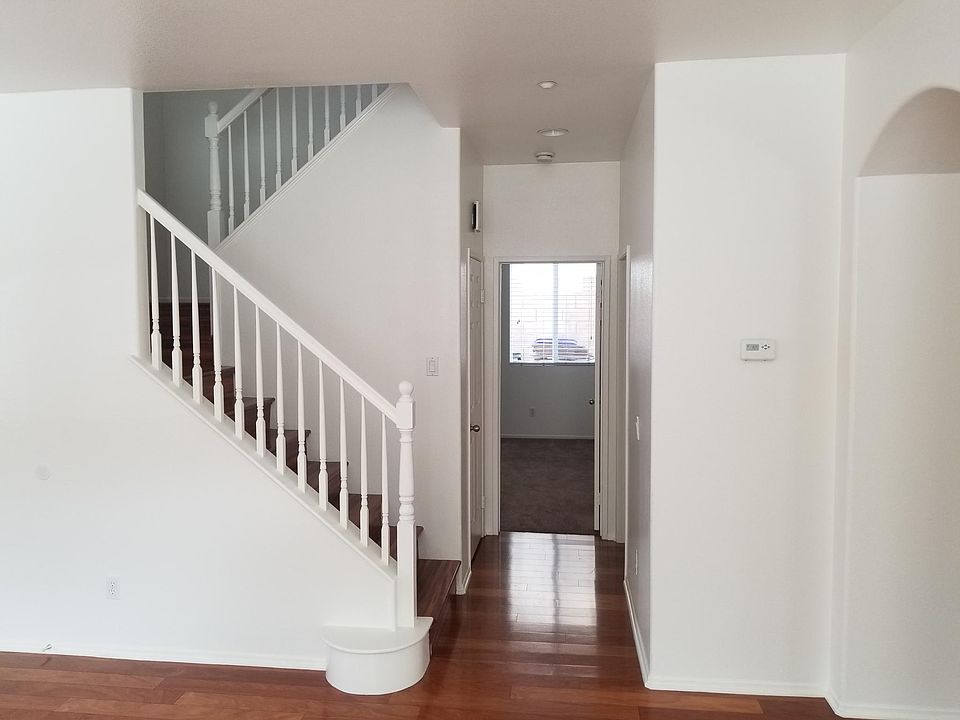 1st image of 15263 Blackthorn Dr