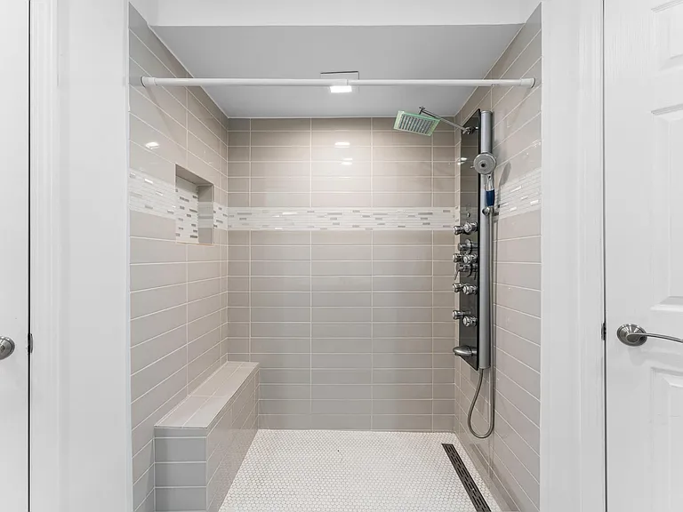 4519 Cloudmount Dr — Photo 24